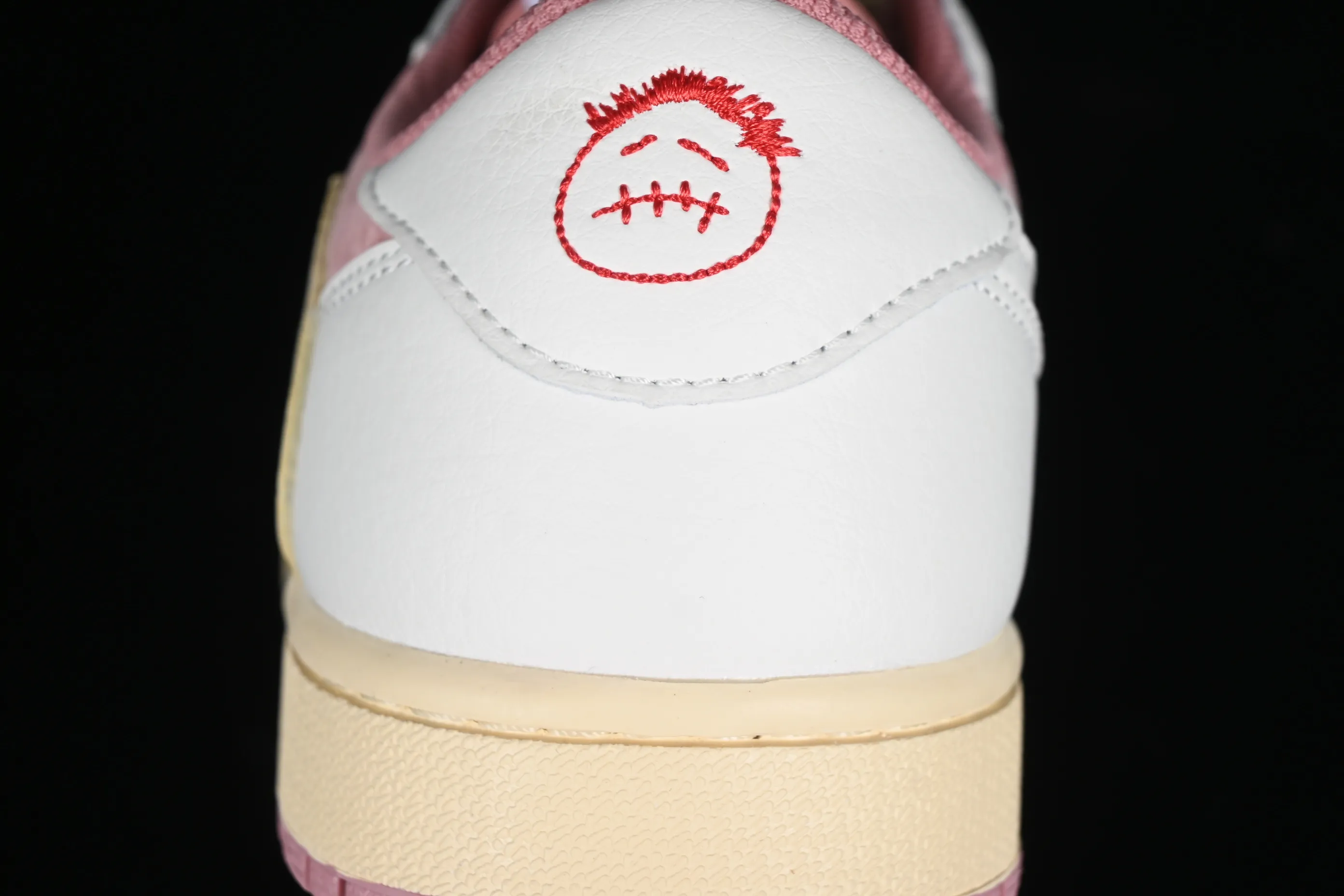 All categories Air Jordan Jordan series basketball shoes Air Jordan 1 Low cost-effective version Travis Scott x Air Jordan 1 Low OG AJ1 Joe 1 undercut low DM7866-600
